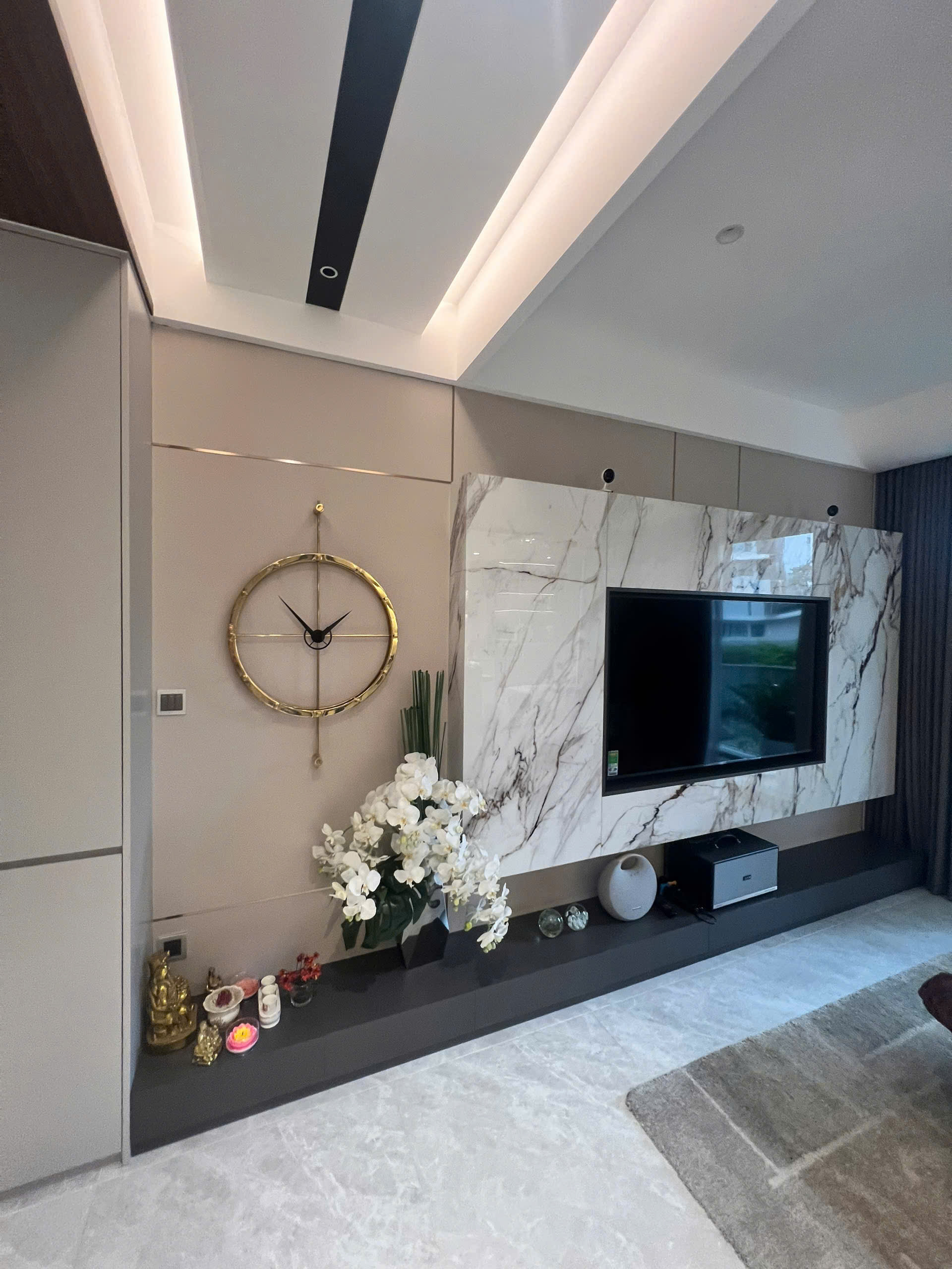 Selling or renting Midtown apartment M8 Phu My Hung, beautiful new house as pictured, block D, low floor – 124.14m2 9