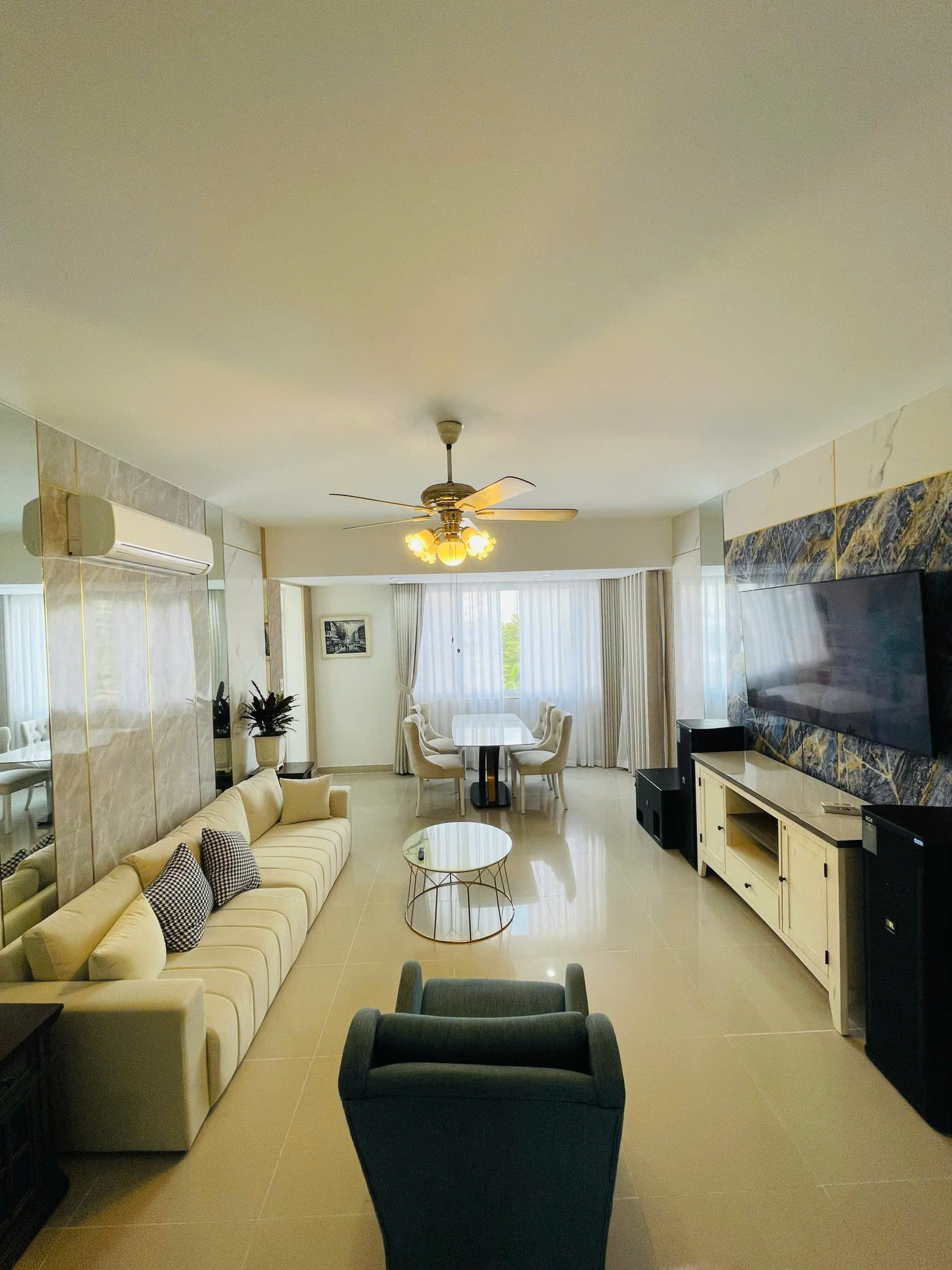 Bán hoặc cho thuê căn hộ Mỹ Khang Phú Mỹ Hưng, Quận 7 có 3 phòng ngủ đầy đủ nội thất, lầu 5 - 124.4m 2