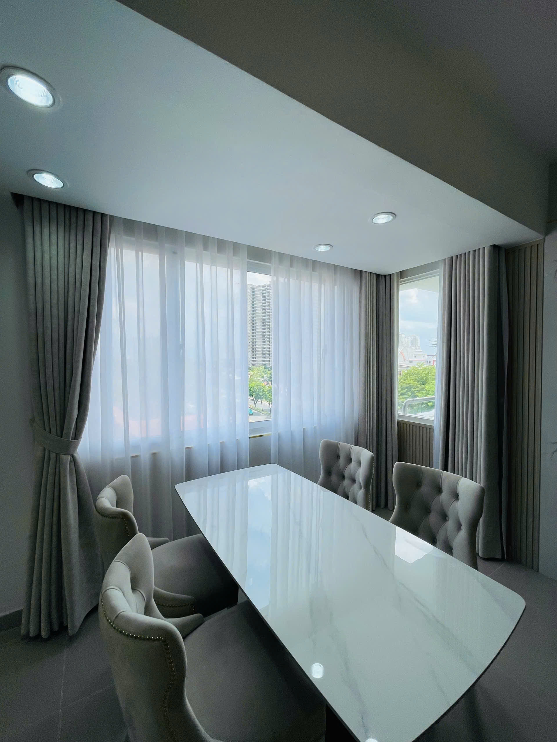 Bán hoặc cho thuê căn hộ Mỹ Khang Phú Mỹ Hưng, Quận 7 có 3 phòng ngủ đầy đủ nội thất, lầu 5 - 124.4m 1
