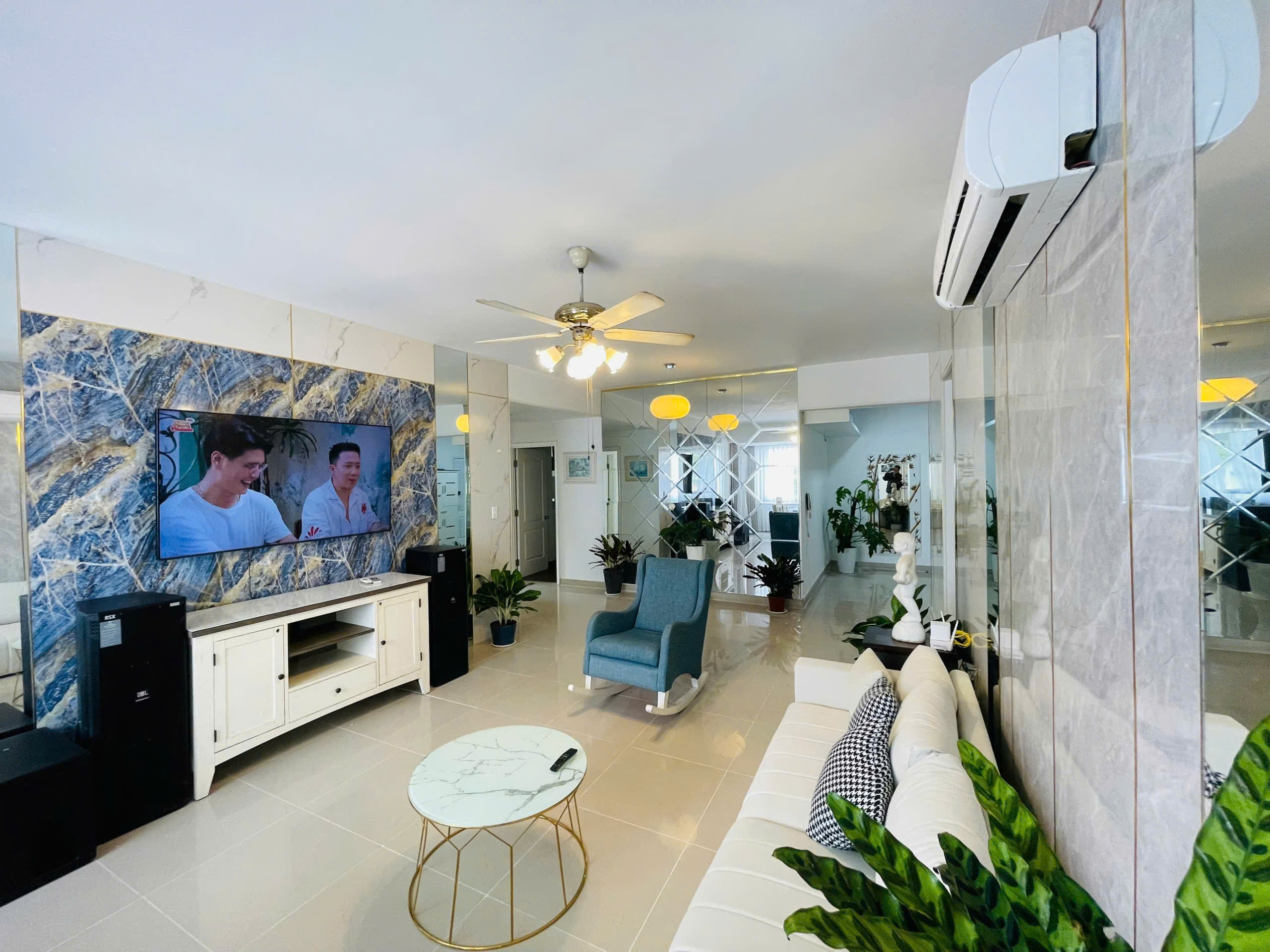 Bán hoặc cho thuê căn hộ Mỹ Khang Phú Mỹ Hưng, Quận 7 có 3 phòng ngủ đầy đủ nội thất, lầu 5 - 124.4m