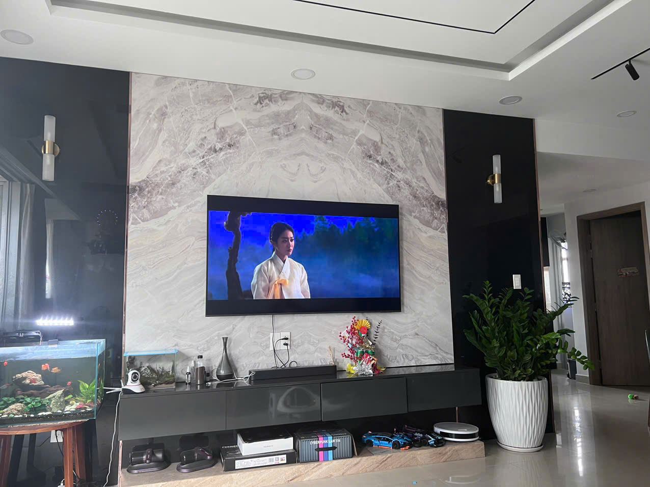 Cho thuê căn hộ Mỹ Khánh 4 Phú Mỹ Hưng, Quận 7 có 3 phòng ngủ, lầu 7