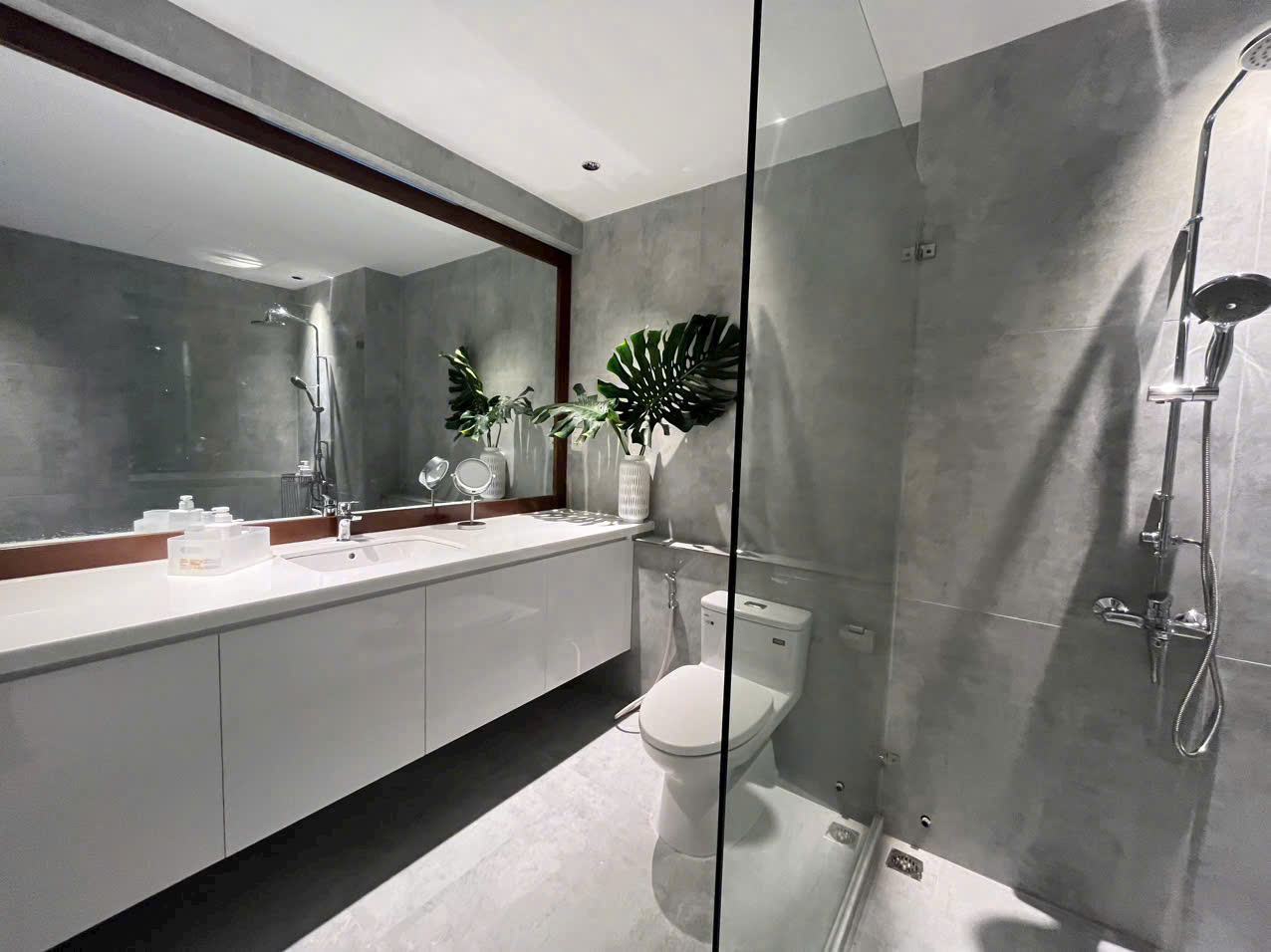 Bán căn hộ Mỹ Phát Phú Mỹ Hưng, Quận 7 nhà đẹp có 2 phòng ngủ, lầu cao view sông 10