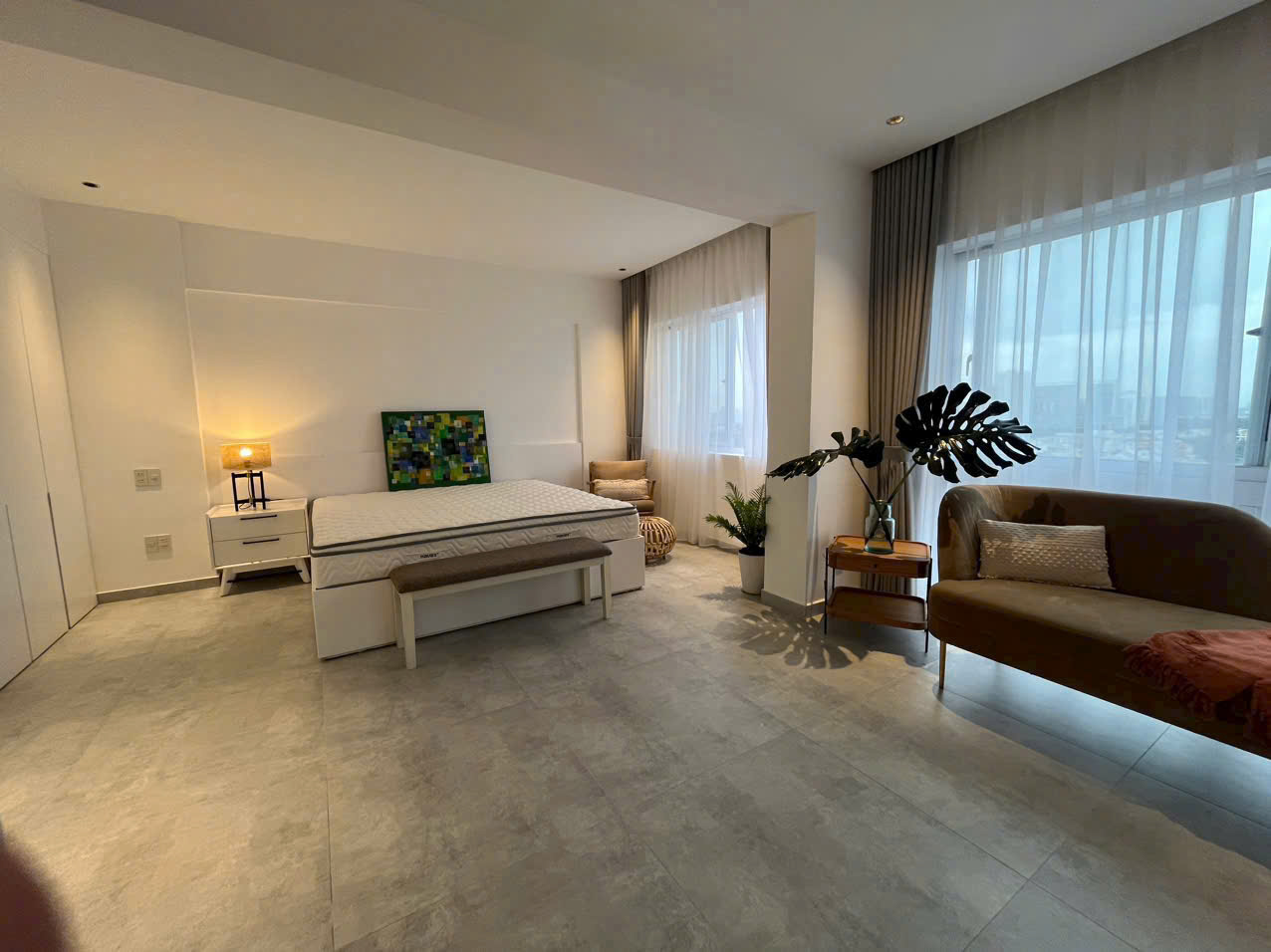 Bán căn hộ Mỹ Phát Phú Mỹ Hưng, Quận 7 nhà đẹp có 2 phòng ngủ, lầu cao view sông 1