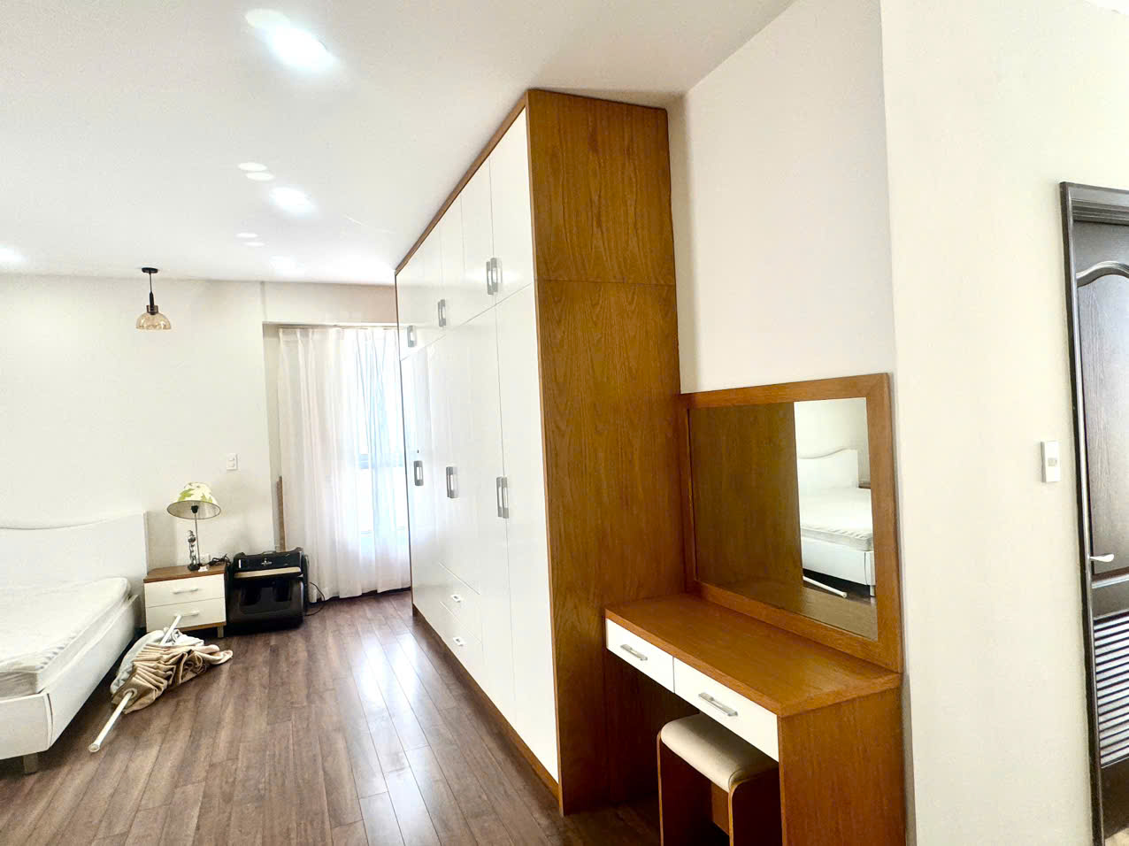 Cho thuê căn hộ cao cấp Panorama Phú Mỹ Hưng, Quận 7 có 3 phòng ngủ lầu 17 view sông đầy đủ nội thất 1