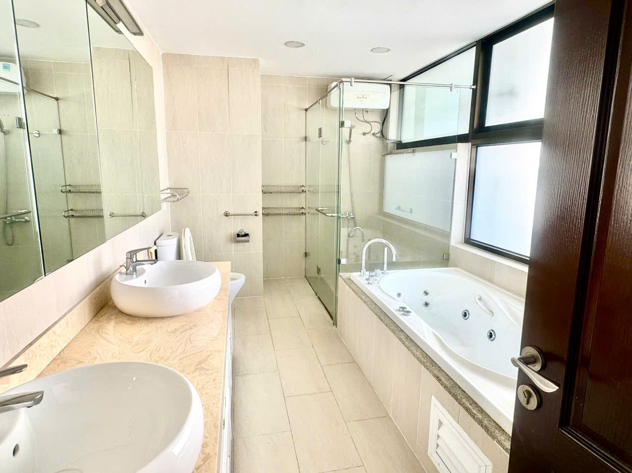 Cho thuê căn hộ cao cấp Panorama Phú Mỹ Hưng, Quận 7 có 3 phòng ngủ lầu 17 view sông đầy đủ nội thất 9