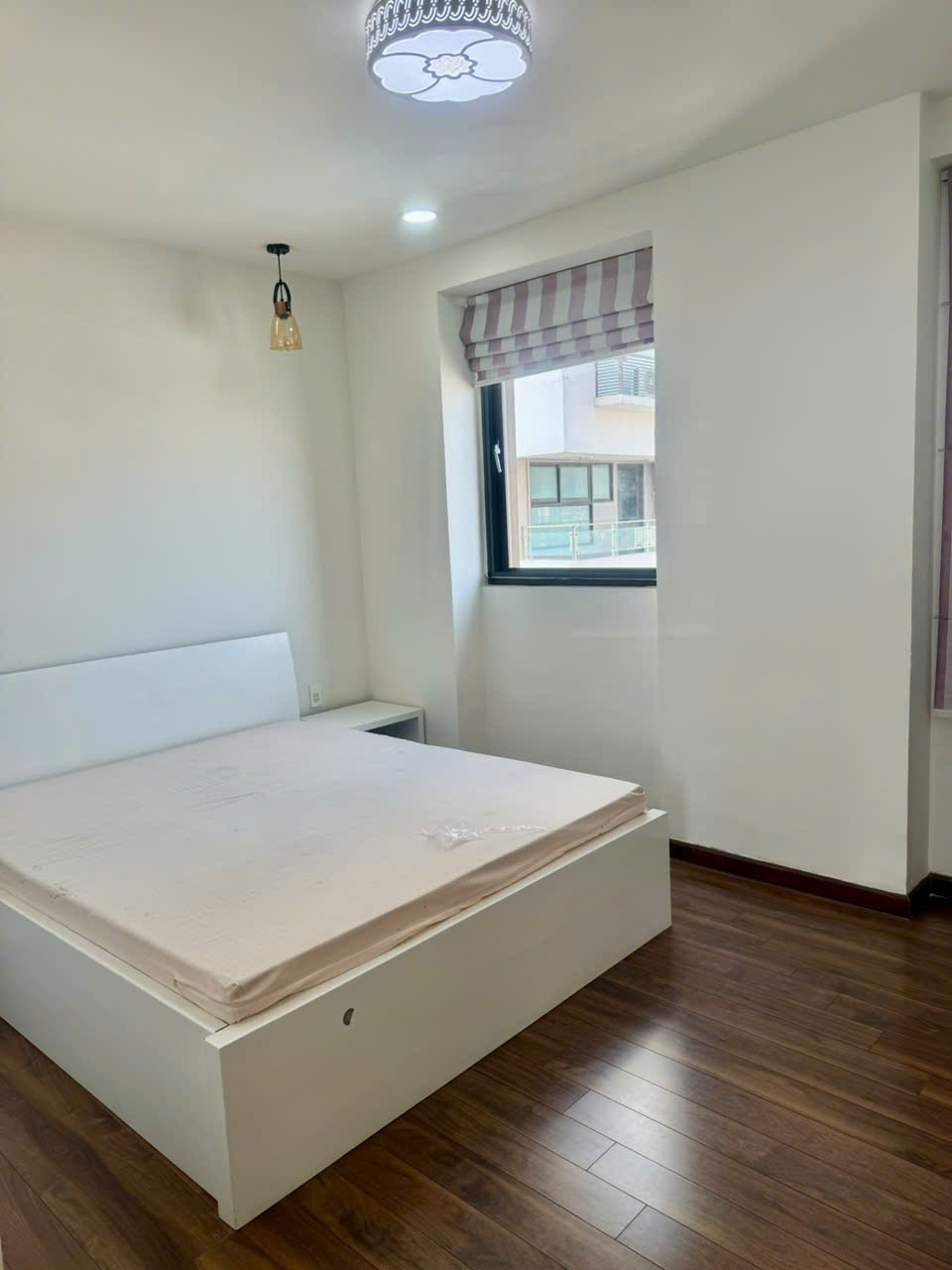 Cho thuê căn hộ cao cấp Panorama Phú Mỹ Hưng, Quận 7 có 3 phòng ngủ lầu 17 view sông đầy đủ nội thất 7