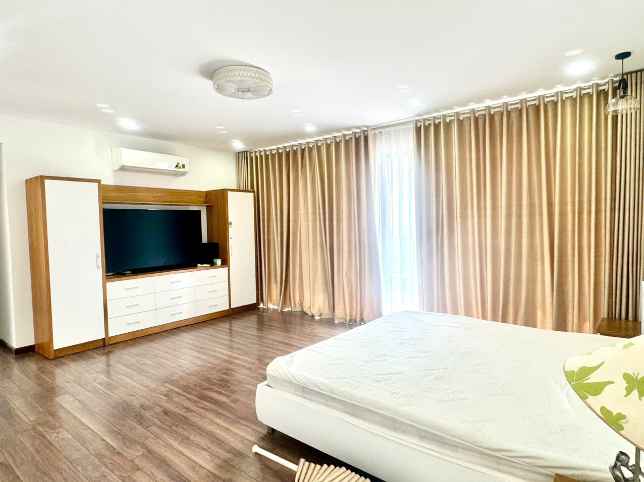 Cho thuê căn hộ cao cấp Panorama Phú Mỹ Hưng, Quận 7 có 3 phòng ngủ lầu 17 view sông đầy đủ nội thất 3