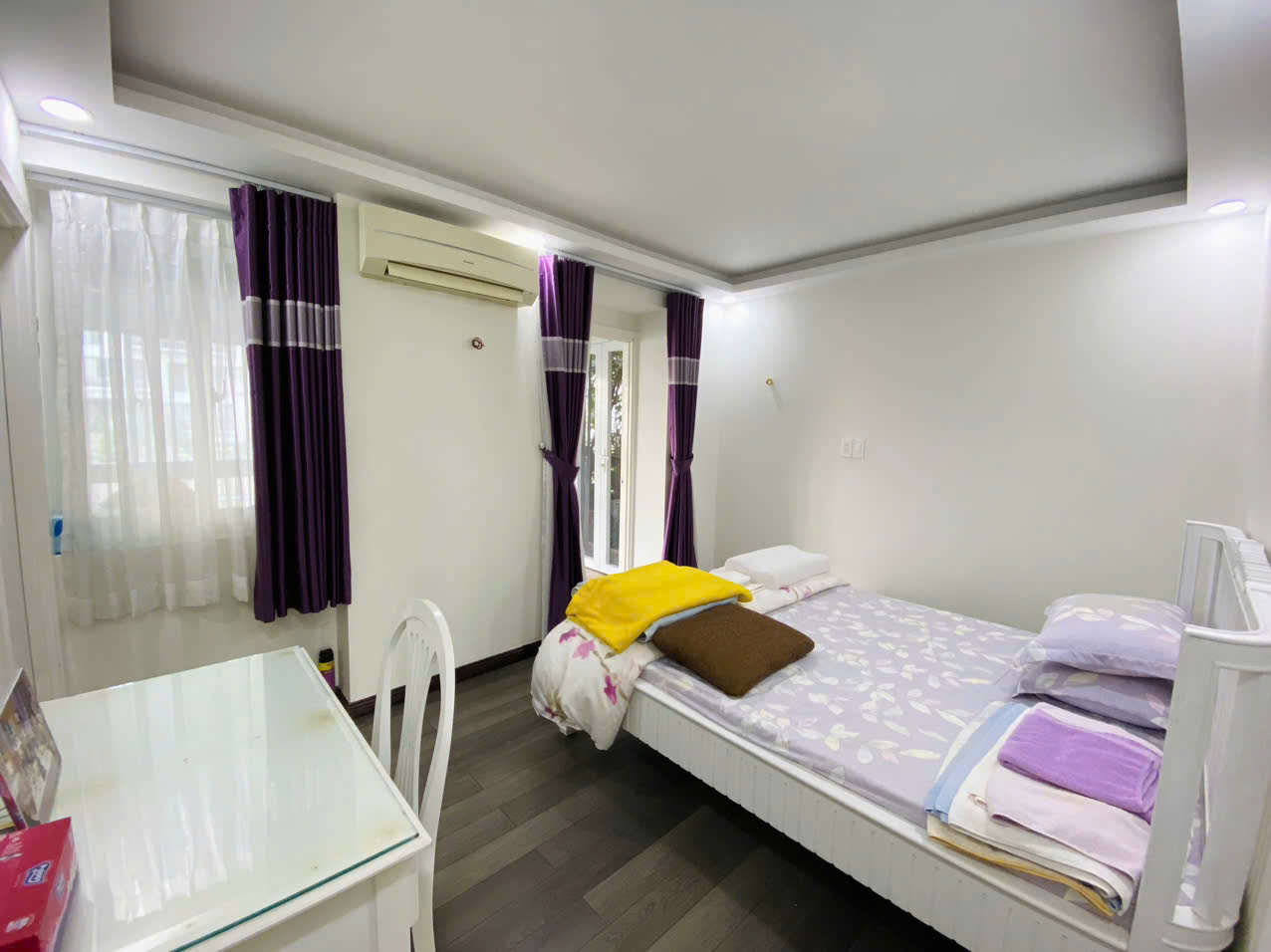 Bán hoặc cho thuê căn hộ Panorama Phú Mỹ Hưng, Quận 7 có 2 phòng ngủ, 2 ban công rộng, sân vườn 7