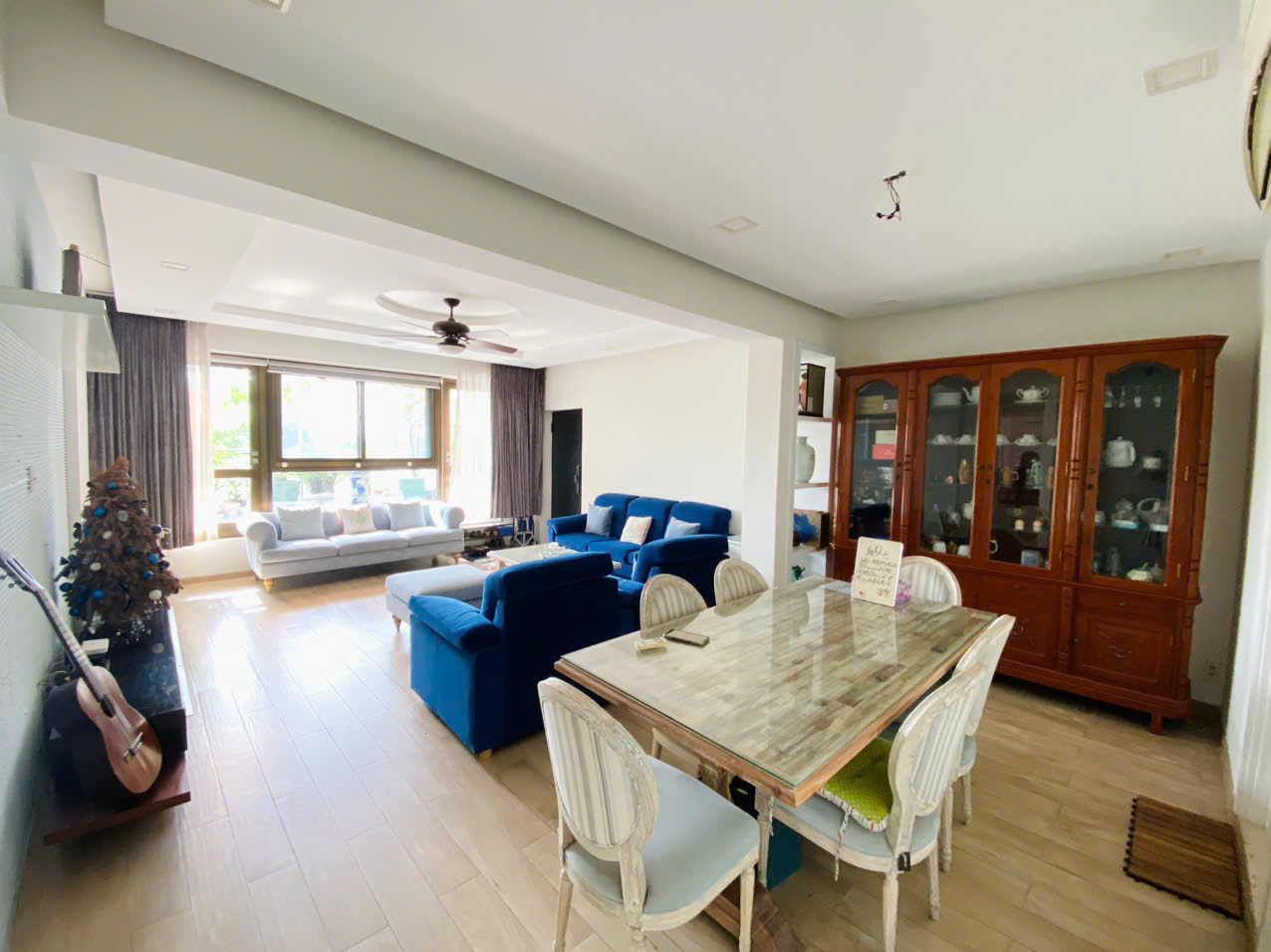 Bán hoặc cho thuê căn hộ Panorama Phú Mỹ Hưng, Quận 7 có 2 phòng ngủ, 2 ban công rộng, sân vườn 12