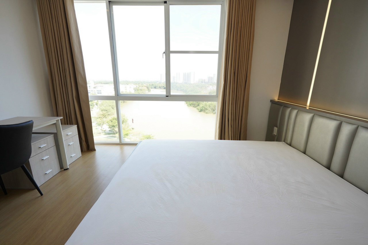 Cho thuê căn hộ Riverpark Phú Mỹ Hưng, Quận 7 có 3 phòng ngủ view sông 3