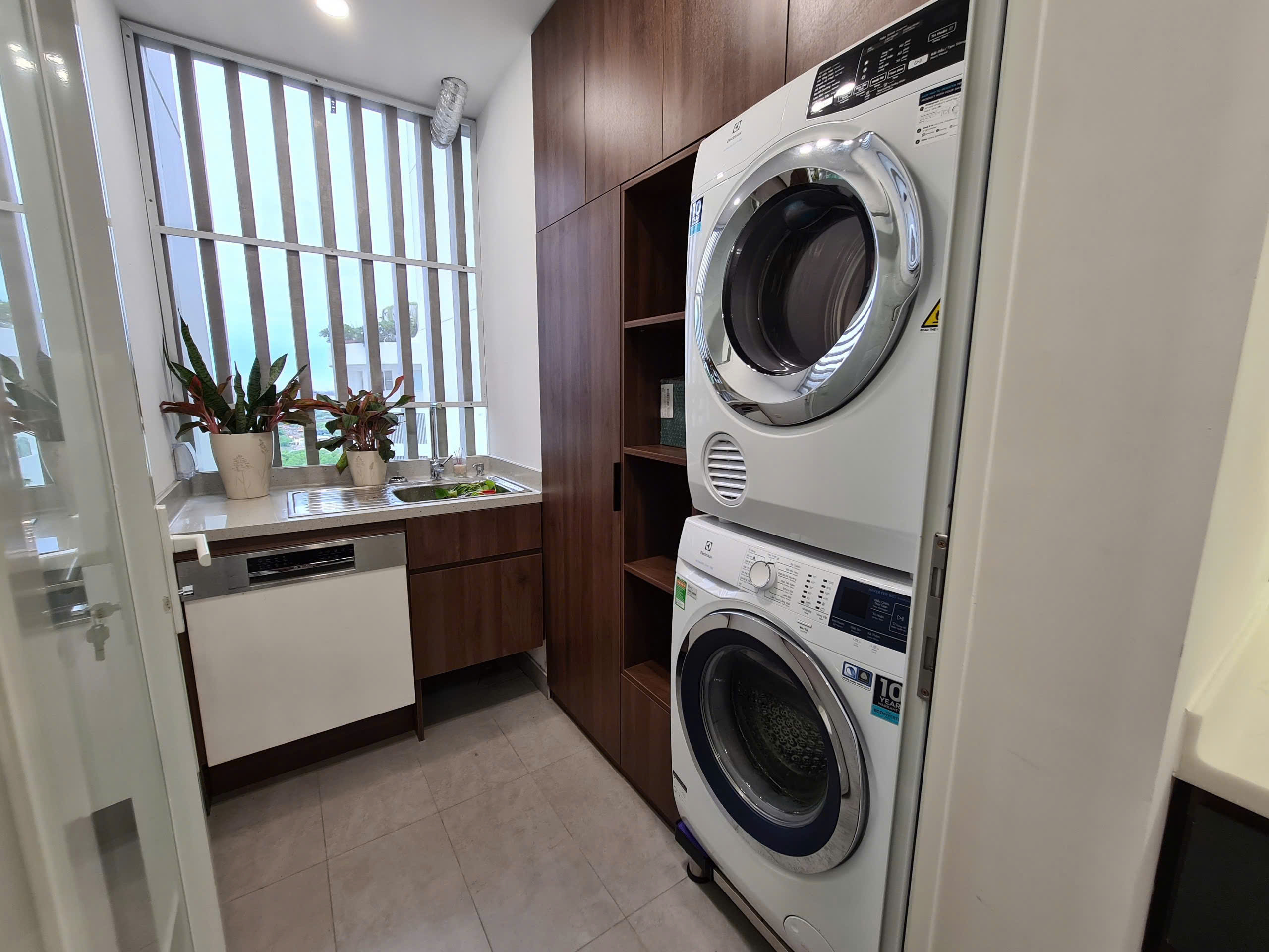 Cho thuê căn hộ Riverpark Phú Mỹ Hưng, Quận 7 thiết kế 3 phòng ngủ, lầu cao – 145m2 10