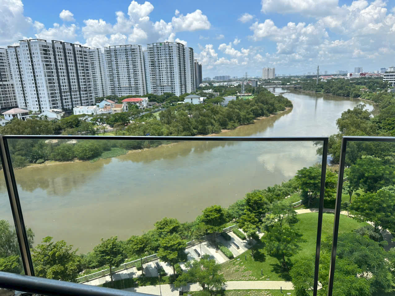 Cho thuê căn hộ Riverpark Premier Phú Mỹ Hưng, Quận 7 có 3 phòng ngủ, lầu cao, view sông 4