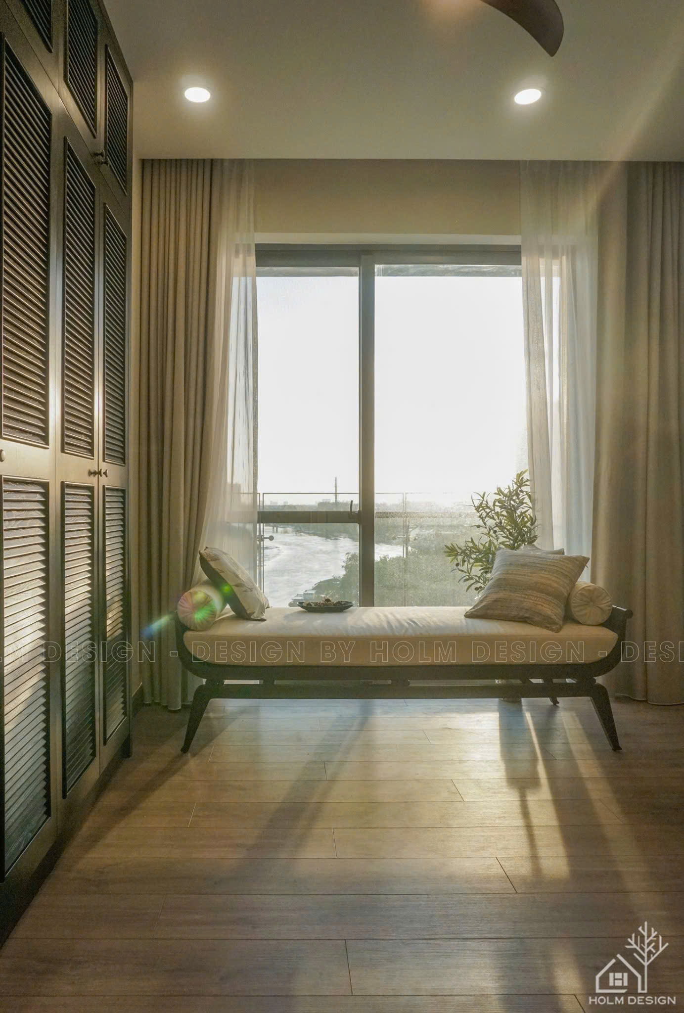 Bán căn hộ Riverpark Premier Phú Mỹ Hưng, Quận 7 có 2 phòng ngủ, 136m2, view sông, hướng Đông 2