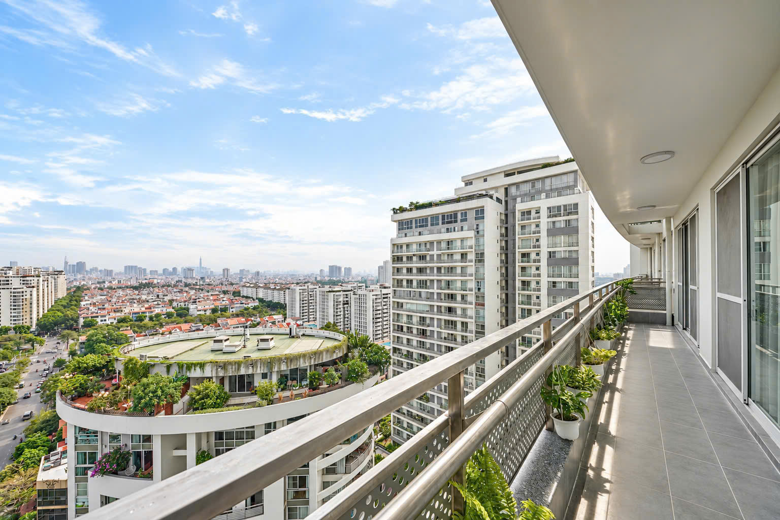 Luxury apartment for sale Riverpark Residence Phu My Hung designed 3 bedrooms on the high floor with fireworks view – 135m2 6