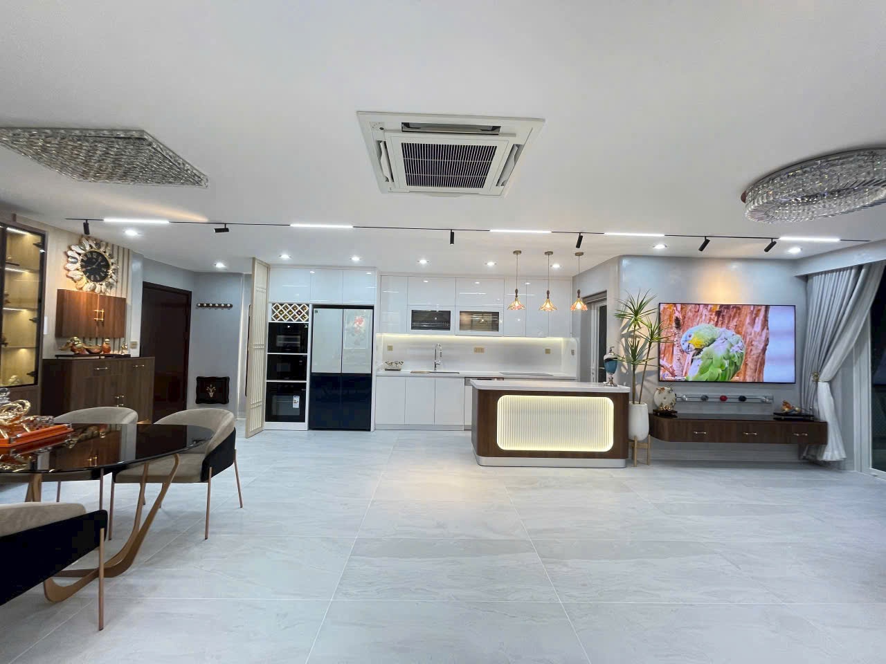 Cho thuê căn hộ Riverpark Residence Phú Mỹ Hưng, Quận 7 siêu đẹp có 3 phòng ngủ, view công viên