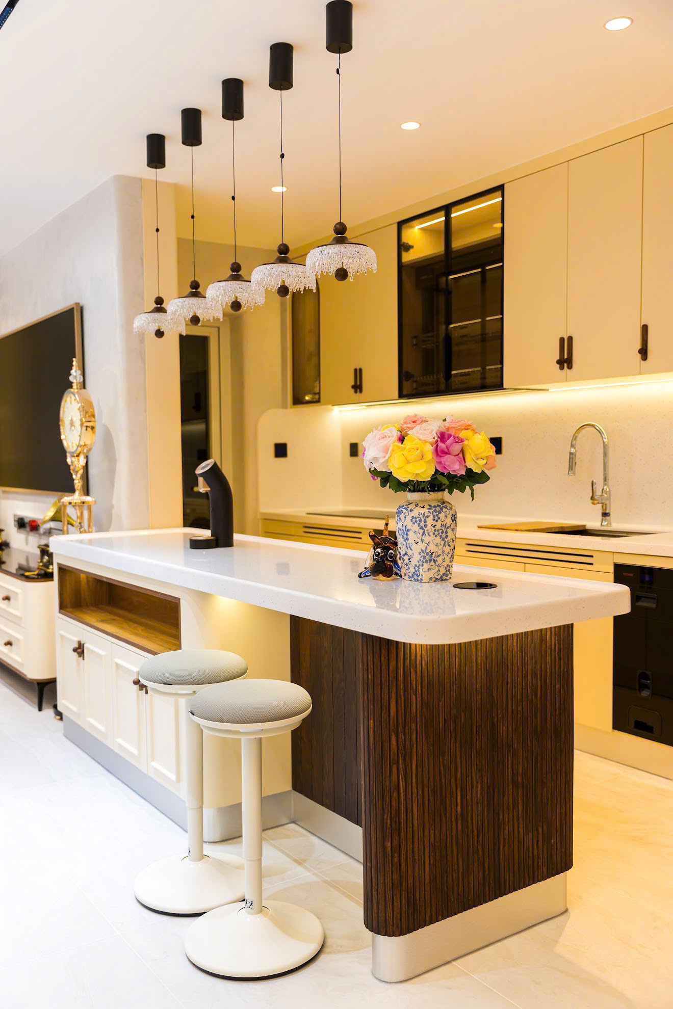 Bán căn hộ Riverpark Residence Phú Mỹ Hưng, Quận 7 có 3 phòng ngủ, tầng cao, view sông – 137m2 4