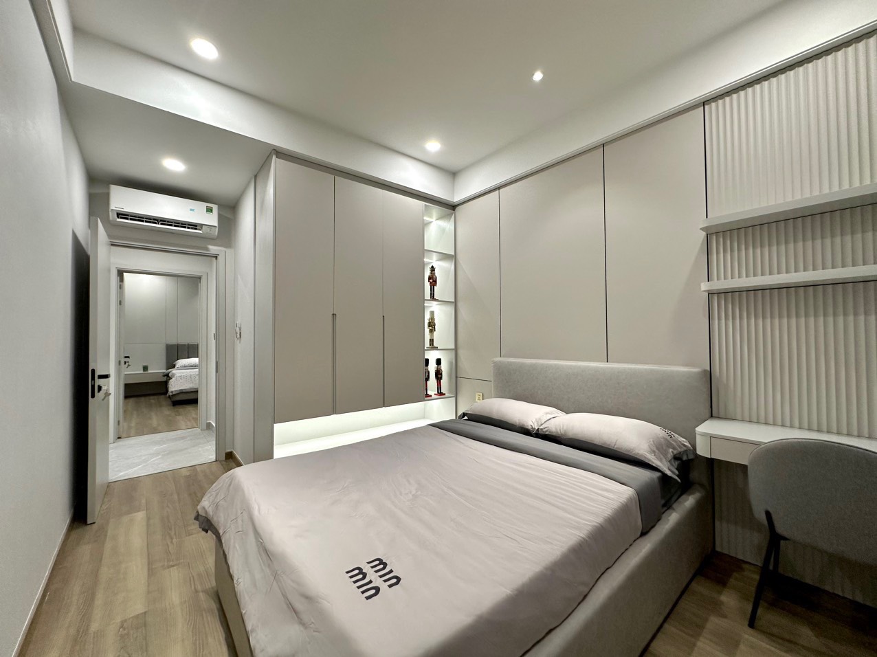 Cho thuê căn hộ cao cấp Riverside Residence Phú Mỹ Hưng, Quận 7 có 3 phòng ngủ view sông 14