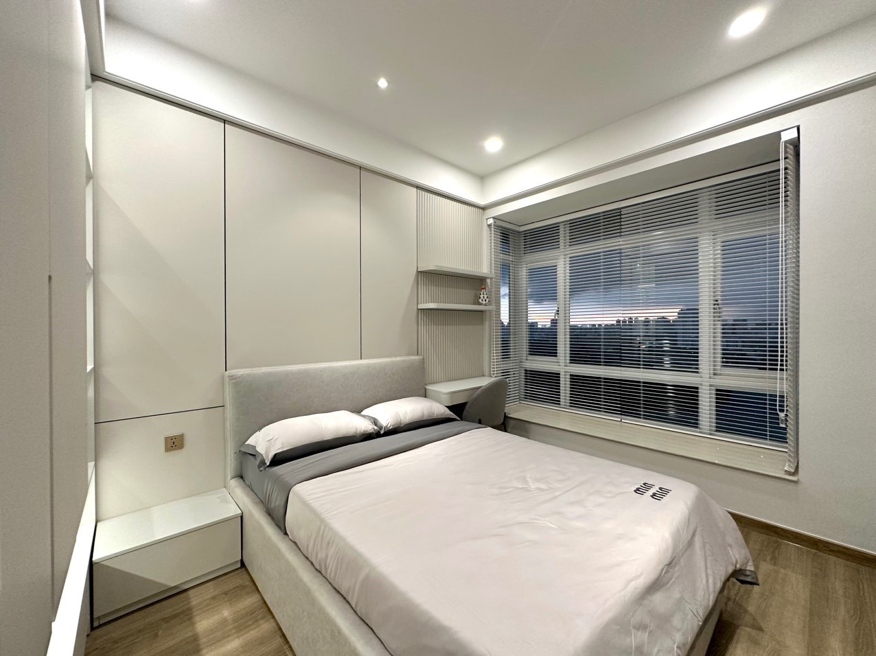 Cho thuê căn hộ cao cấp Riverside Residence Phú Mỹ Hưng, Quận 7 có 3 phòng ngủ view sông 13