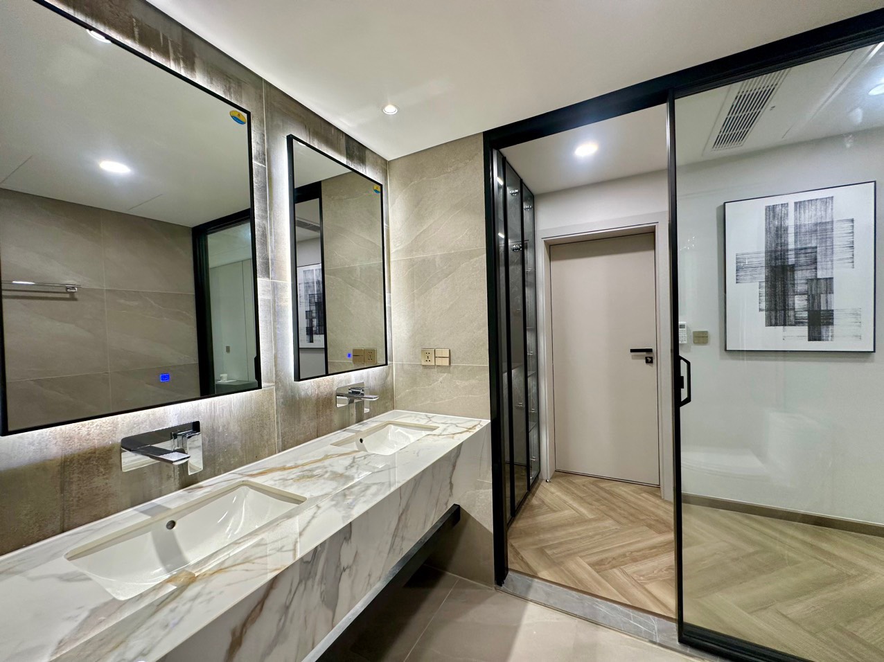 Cho thuê căn hộ cao cấp Riverside Residence Phú Mỹ Hưng, Quận 7 có 3 phòng ngủ view sông 2