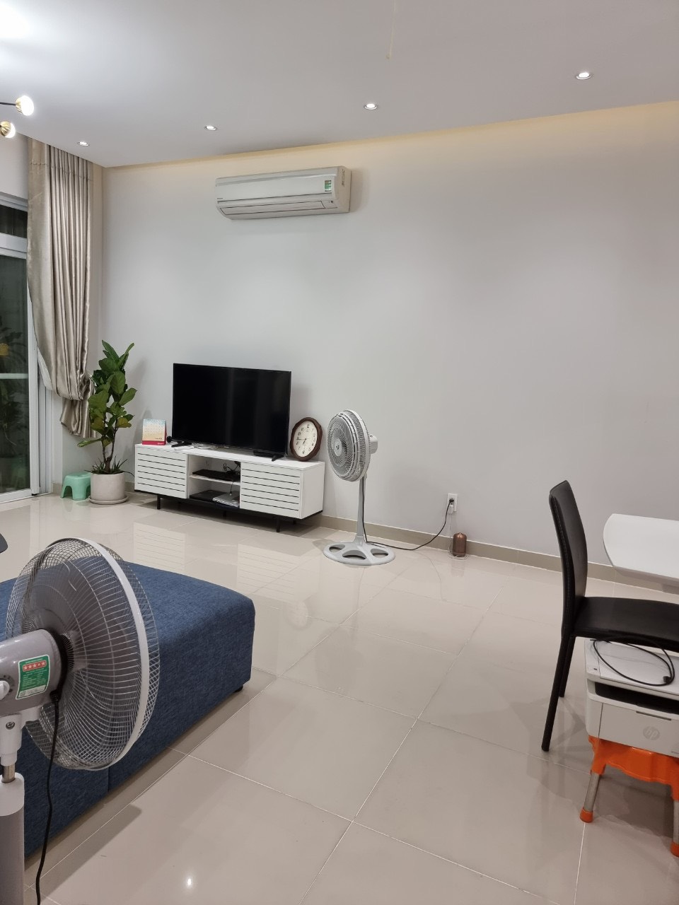Riverside Residence Phu My Hung apartment for rent, District 7 has 3 bedrooms 5