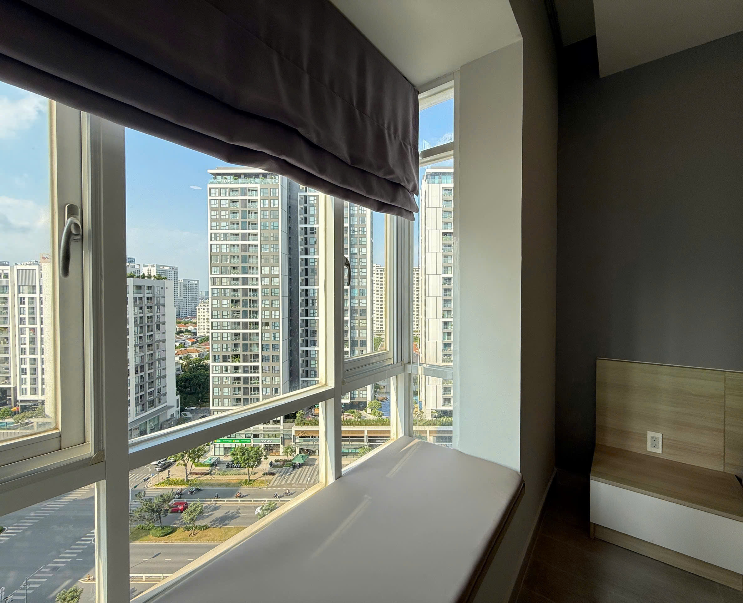 Bán hoặc cho thuê căn hộ Riverside Residence Phú Mỹ Hưng thiết kế 3 phòng ngủ view sông – 146m2 5
