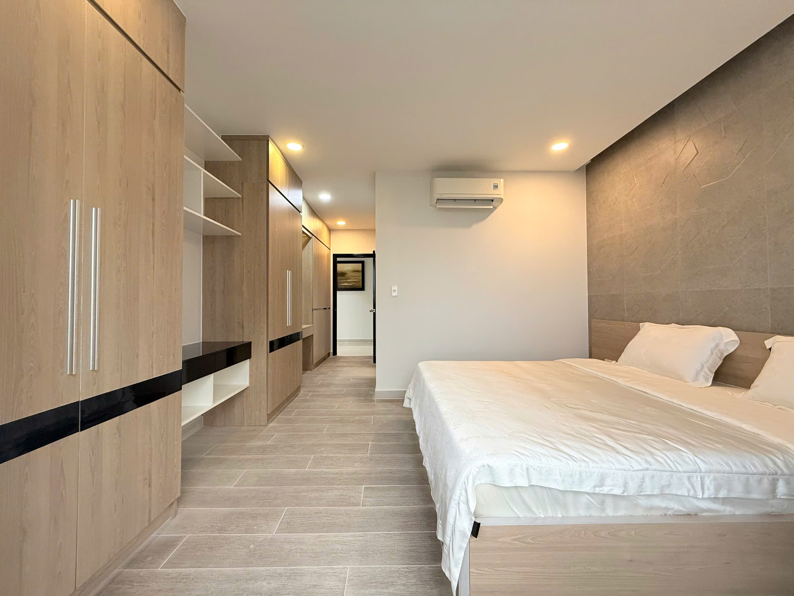 Bán hoặc cho thuê căn hộ Riverside Residence Phú Mỹ Hưng thiết kế 3 phòng ngủ view sông – 146m2 8
