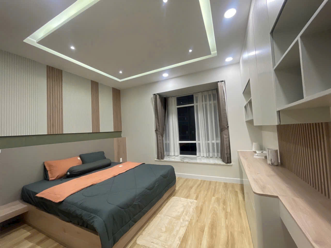 Riverside Residence Phu My Hung apartment for rent, District 7 with 3 bedrooms, 2 balconies 1