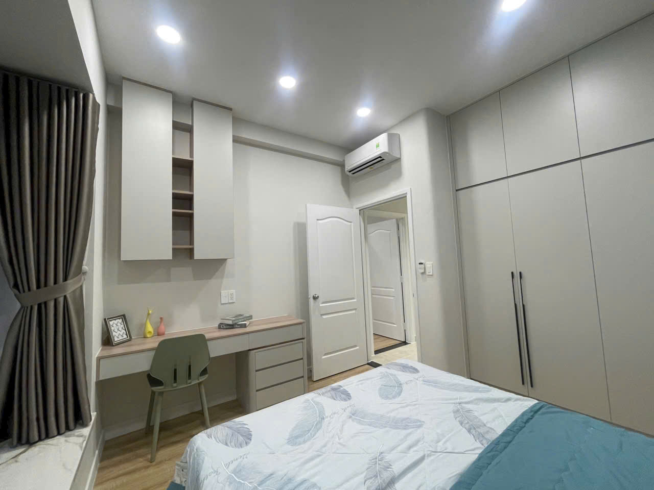 Riverside Residence Phu My Hung apartment for rent, District 7 with 3 bedrooms, 2 balconies 9