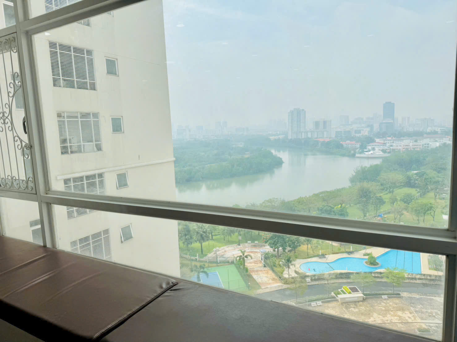 Bán hoặc cho thuê căn hộ Riverside Residence Phú Mỹ Hưng, Quận 7 có 4 phòng ngủ, view sông - 192m2 5