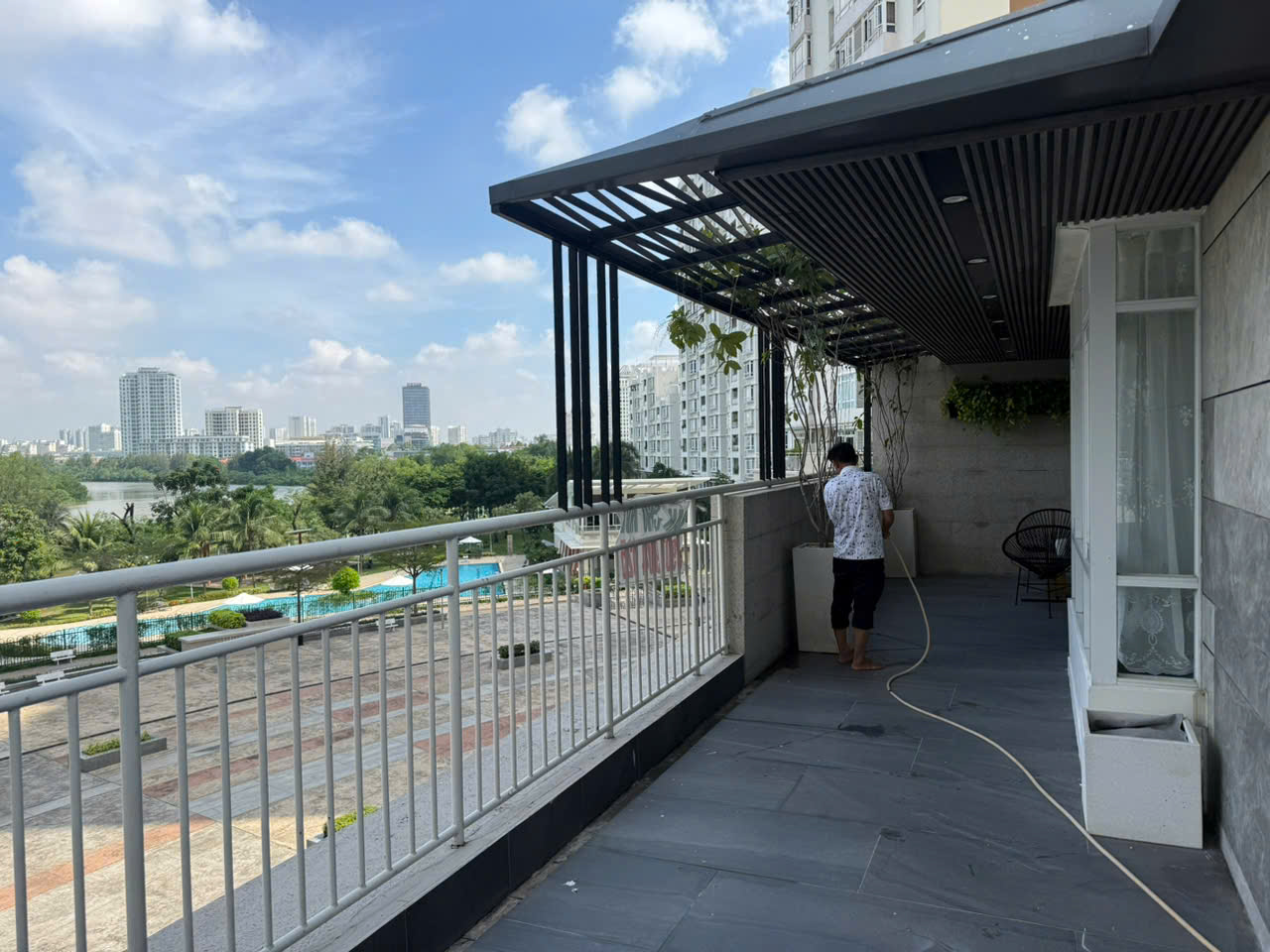 Selling or renting Riverside Residence Phu My Hung apartment with 2 bedrooms river view – 236m2 4