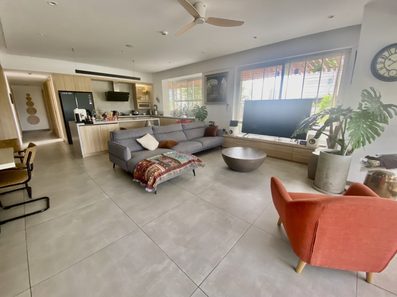 Bán căn hộ Riverside Residence Phú Mỹ Hưng, Quận 7 có 4 phòng ngủ, sân vườn rộng 11