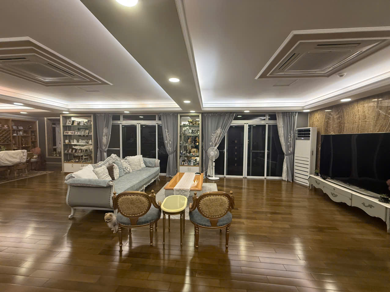 Bán căn hộ penthouse cao cấp Riverside Residence Phú Mỹ Hưng, Quận 7 có 5 phòng ngủ, lầu 25 – 374.23