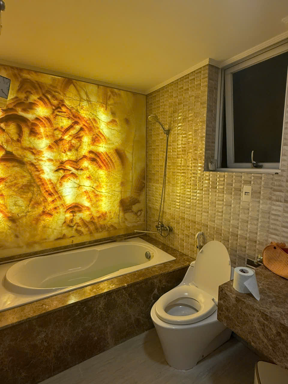 Bán căn hộ penthouse cao cấp Riverside Residence Phú Mỹ Hưng, Quận 7 có 5 phòng ngủ, lầu 25 – 374.23 9