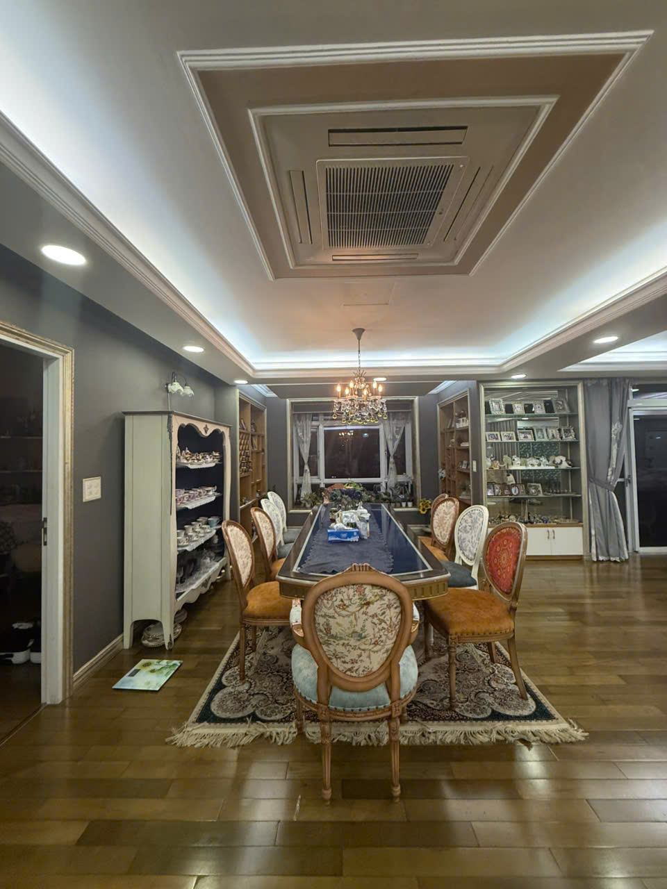 Bán căn hộ penthouse cao cấp Riverside Residence Phú Mỹ Hưng, Quận 7 có 5 phòng ngủ, lầu 25 – 374.23 8