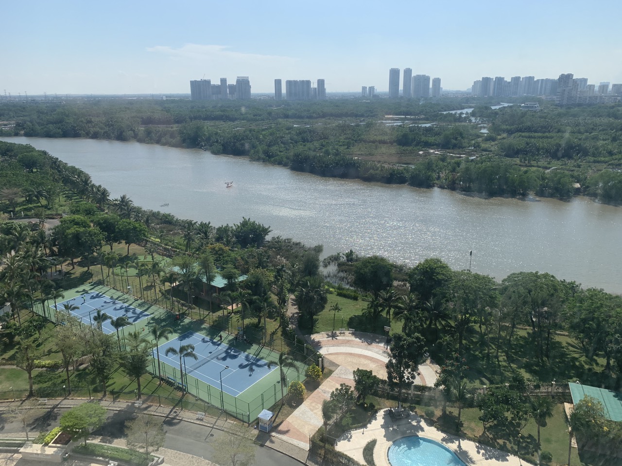 Cho thuê căn hộ Riverside Residence Phú Mỹ Hưng, Quận 7 có 2 phòng ngủ, view sông 9