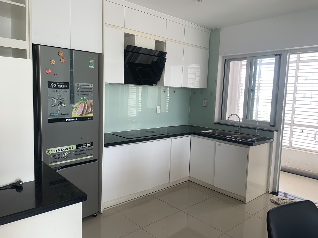 Cho thuê căn hộ Riverside Residence Phú Mỹ Hưng, Quận 7 có 2 phòng ngủ, view sông 2