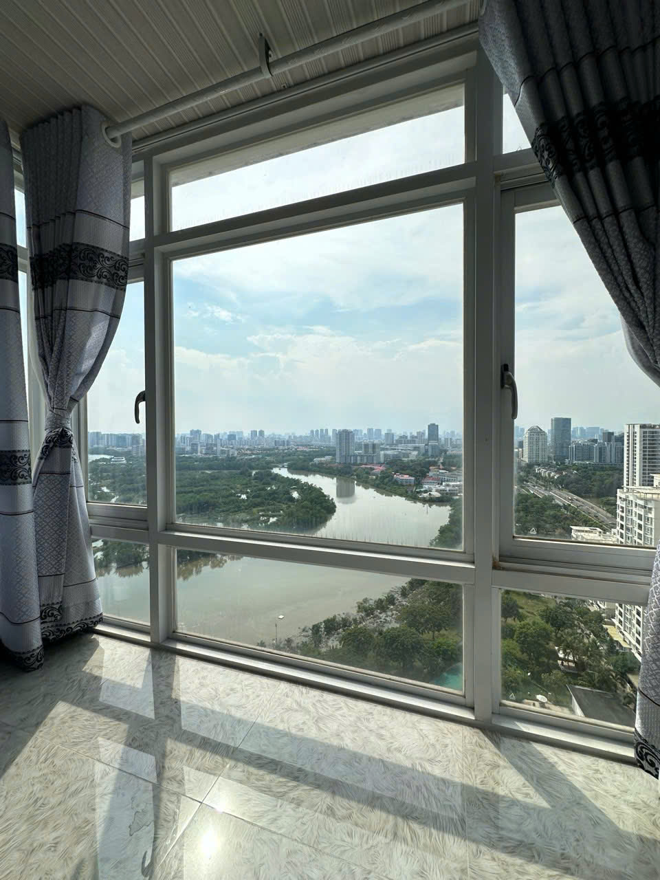 Bán căn hộ Riverside Residence Phú Mỹ Hưng, Quận 7 có 2 phòng ngủ, lầu cao view sông – 79m2 1