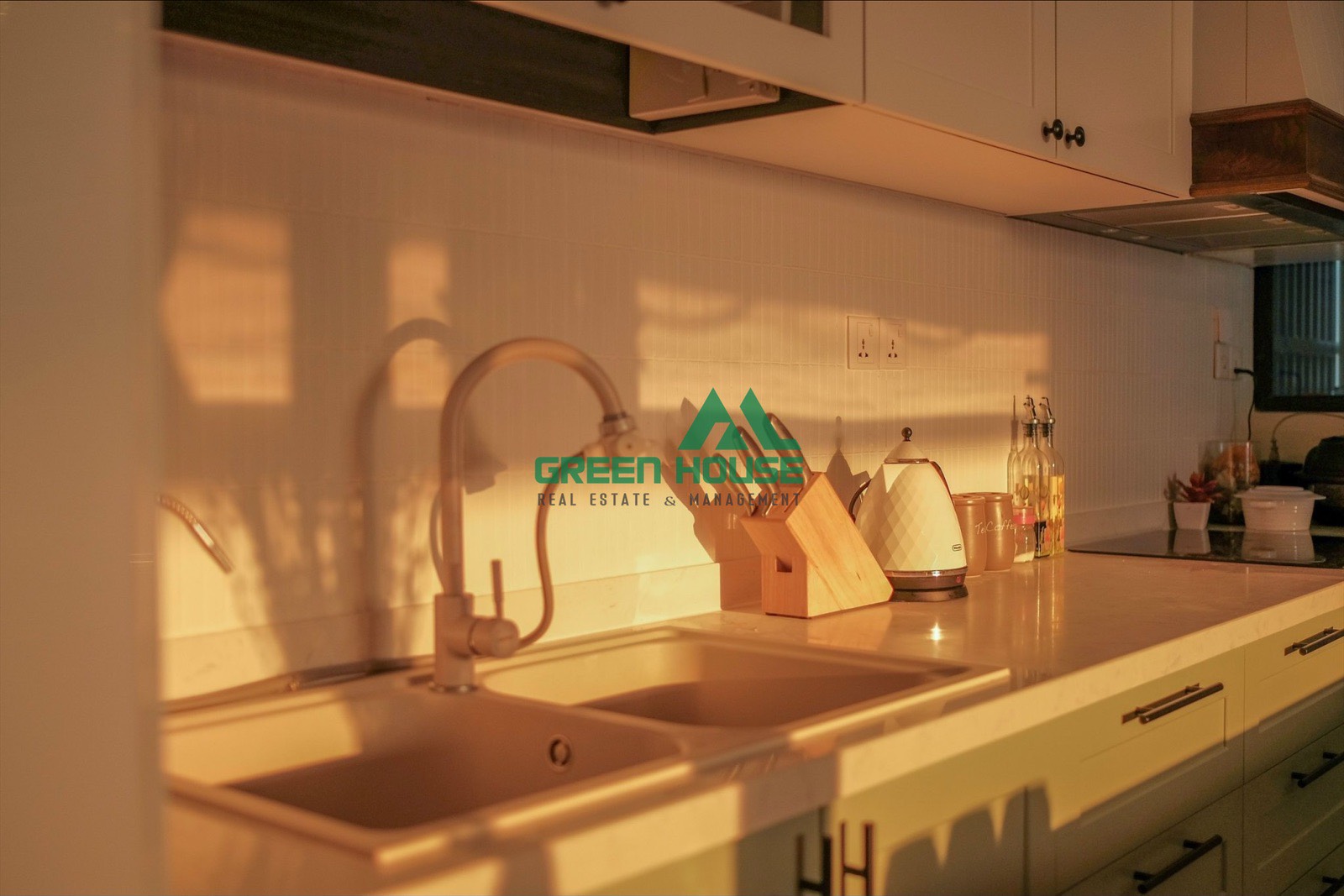 RIVIERAPOINT APARTMENT FOR SALE IN DISTRICT 7 8