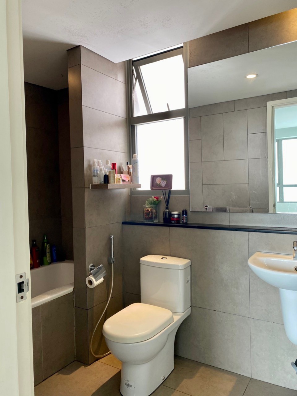 Riviera Point Apartment For Sale High Floor Nice View 8