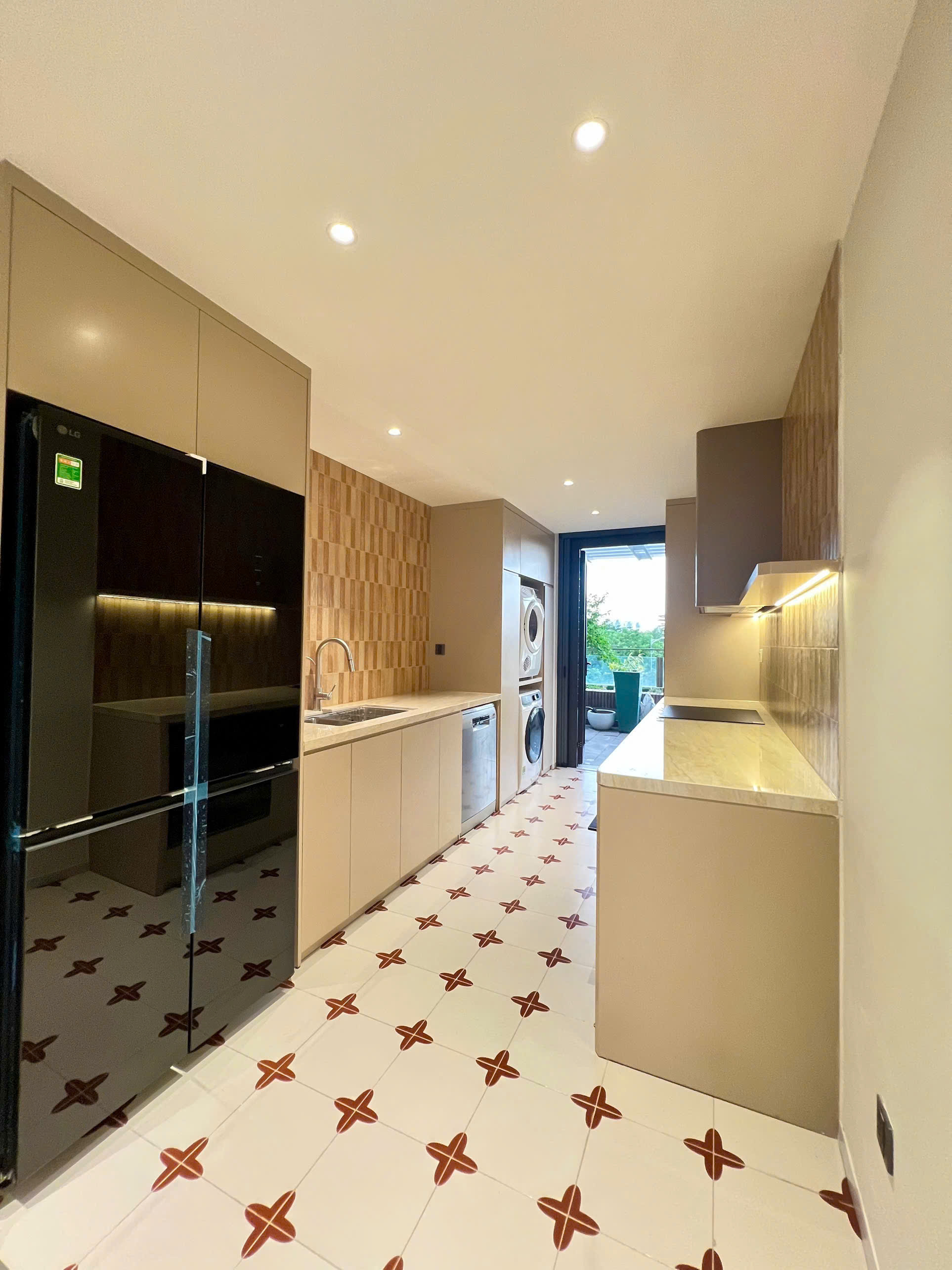 Cho thuê căn hộ sân vườn Panorama Phú Mỹ Hưng thiết kế 3 phòng ngủ nội thất mới lầu 3 – 197m2 7