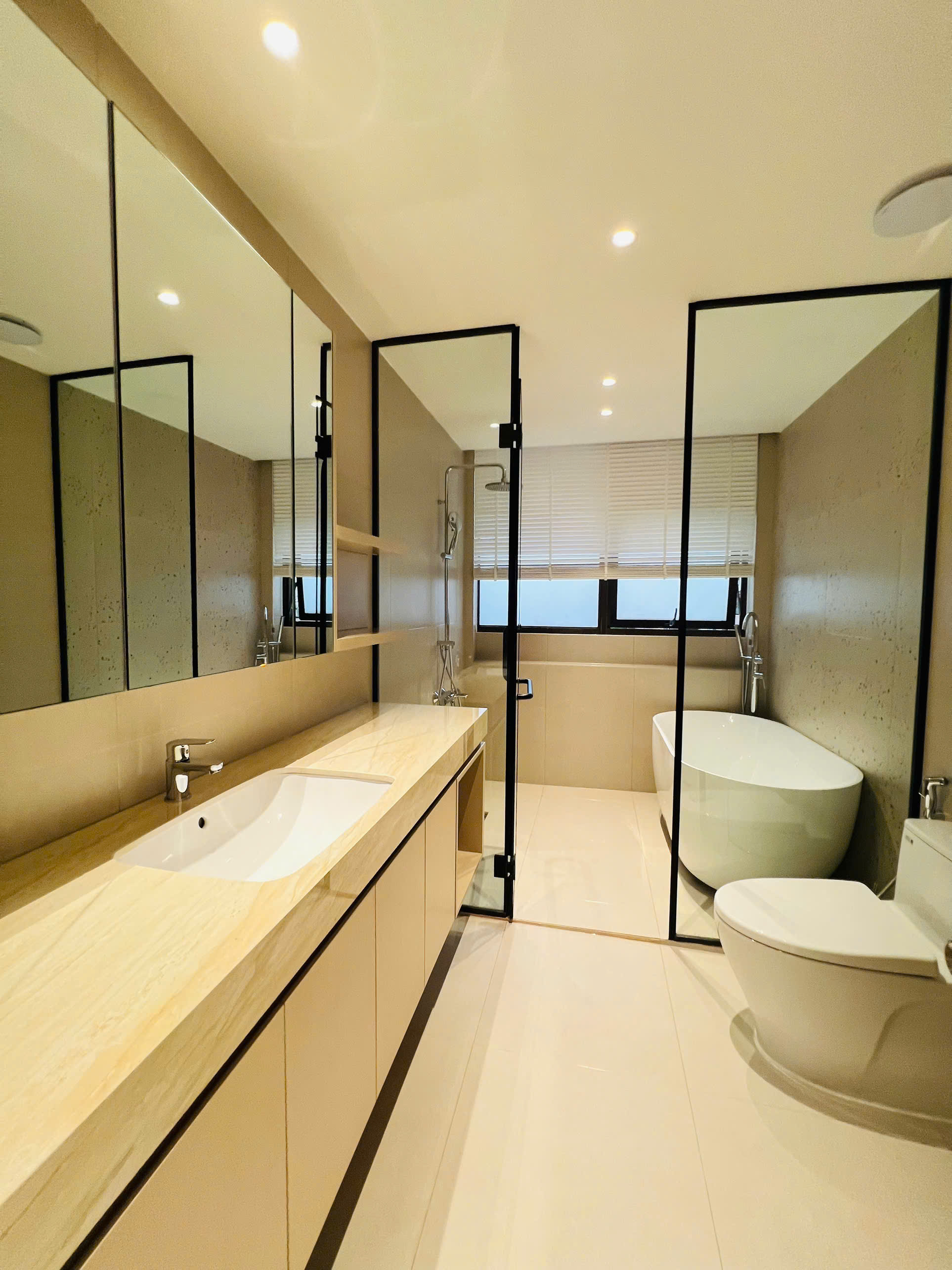 Cho thuê căn hộ sân vườn Panorama Phú Mỹ Hưng thiết kế 3 phòng ngủ nội thất mới lầu 3 – 197m2 5