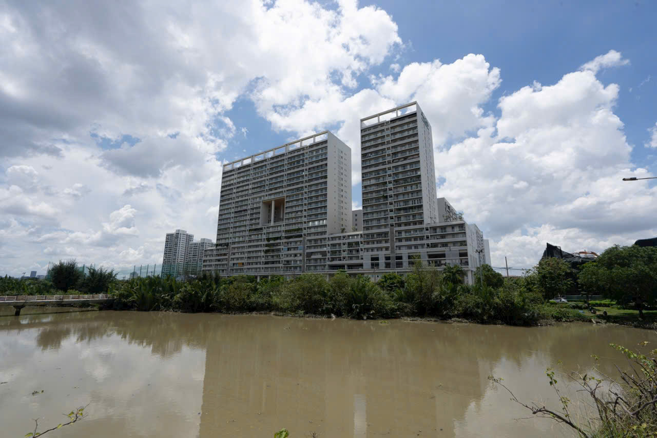 Cho thuê căn hộ Scenic Valley Phú Mỹ Hưng có 3 phòng ngủ view sông, sân golf 10