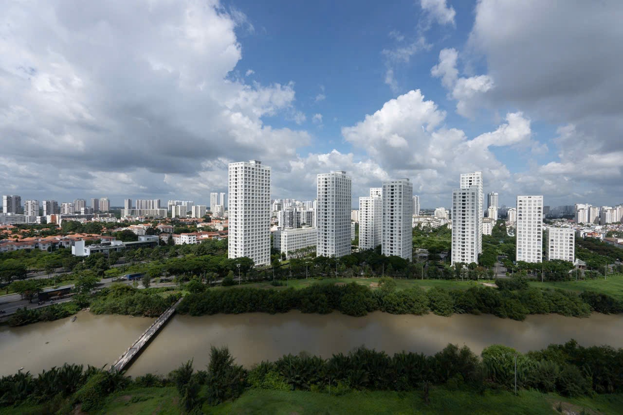 Cho thuê căn hộ Scenic Valley Phú Mỹ Hưng, Quận 7 có 3 phòng ngủ lầu cao view sông thoáng mát 3