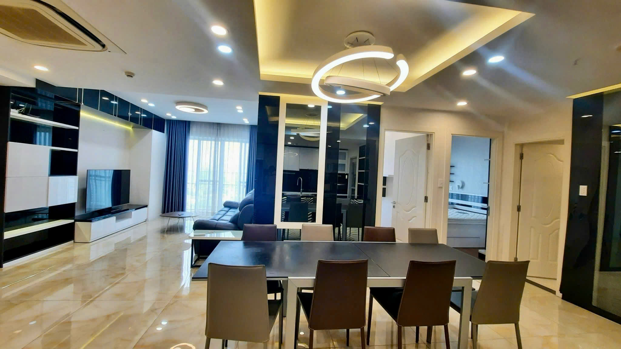 Cho thuê căn hộ Scenic Valley Phú Mỹ Hưng, Quận 7 có 3 phòng ngủ, view sông, sân golf – 133m2