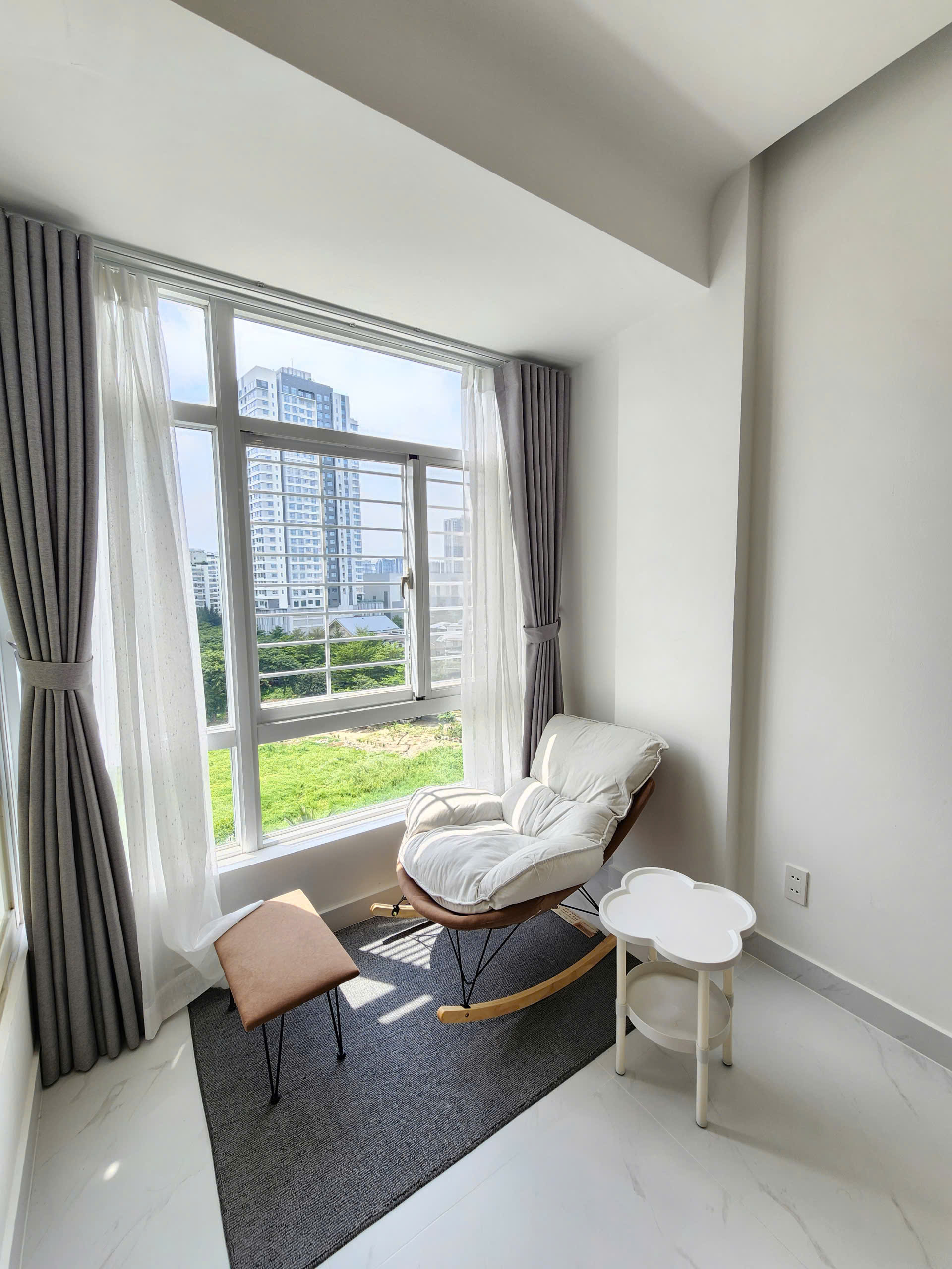 Cho thuê căn hộ Sky Garden 3 Phú Mỹ Hưng, Quận 7 nhà mới thiết kế 2 phòng ngủ view hồ bơi – 56m2 6