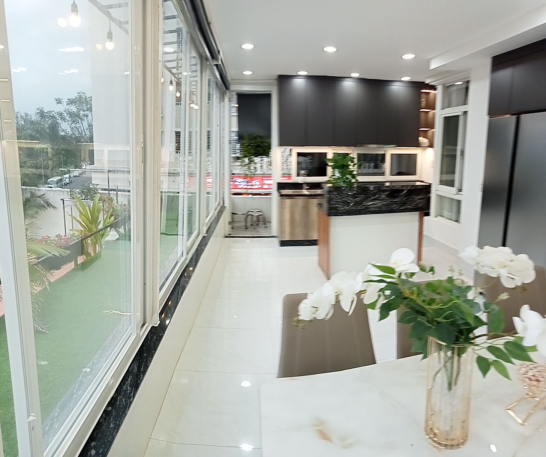 Bán căn hộ Sky Garden 3 Phú Mỹ Hưng, Quận 7 có 3 phòng ngủ, sân vườn, view sông 8