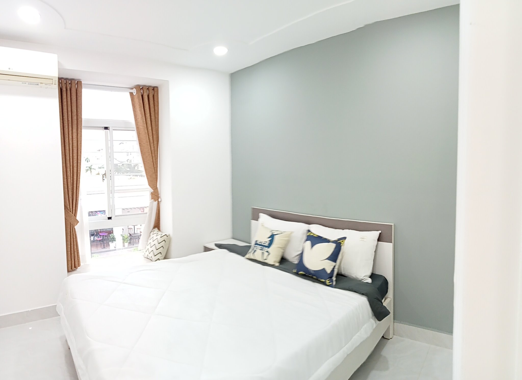 Bán căn hộ Sky Garden 3 Phú Mỹ Hưng, Quận 7 có 3 phòng ngủ, sân vườn, view sông 2