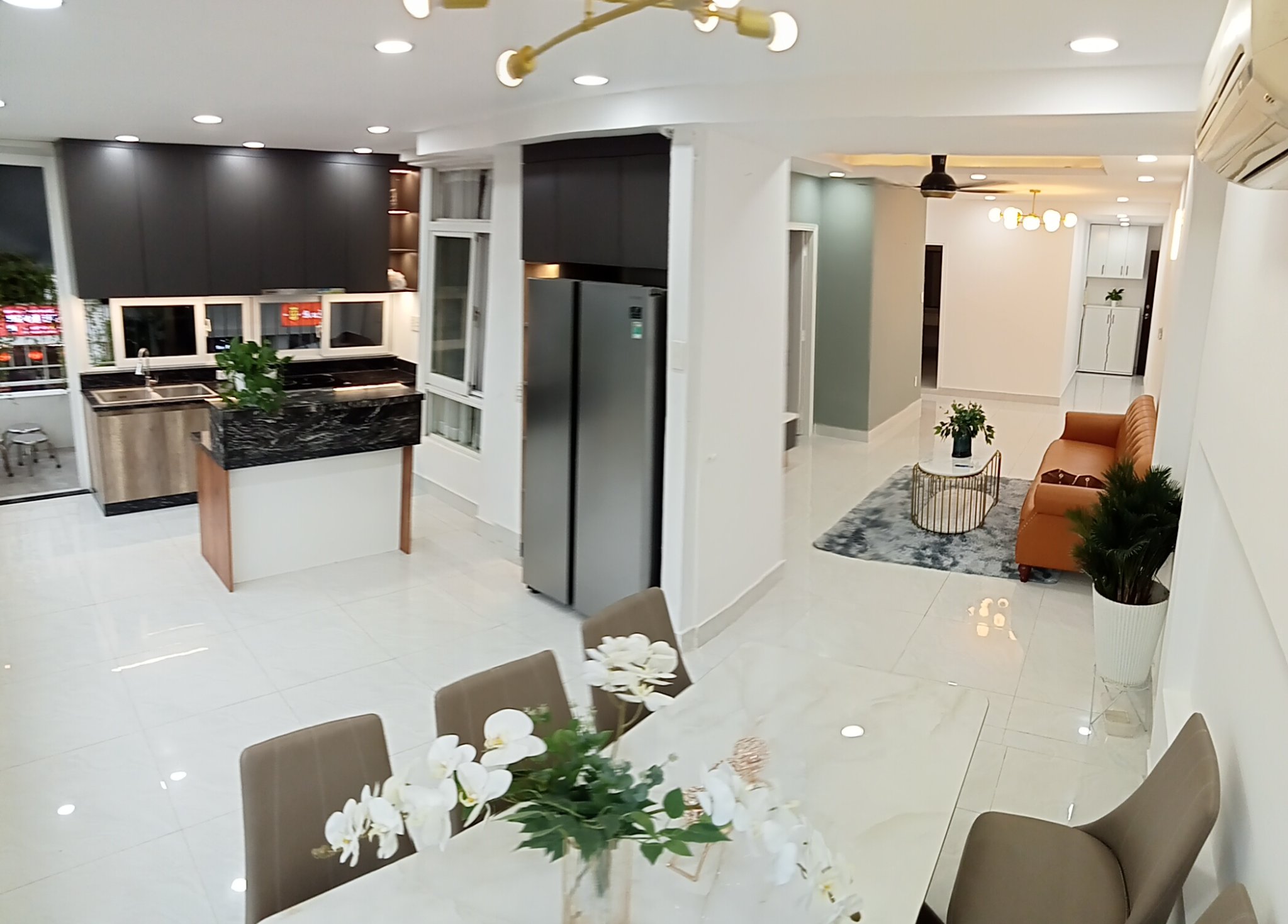 Bán căn hộ Sky Garden 3 Phú Mỹ Hưng, Quận 7 có 3 phòng ngủ, sân vườn, view sông 1