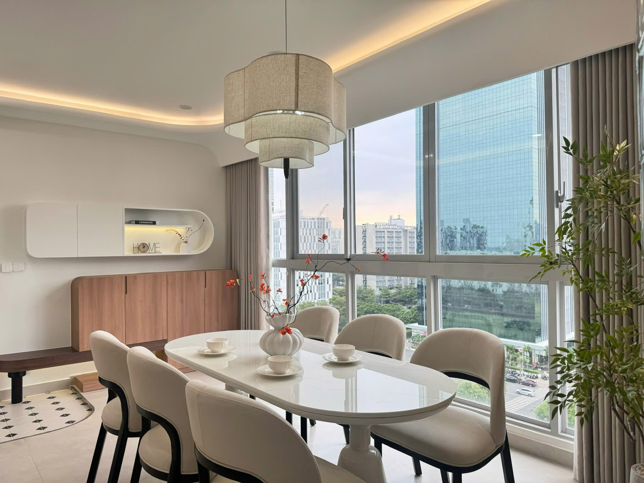 Cho thuê căn hộ Star Hill Phú Mỹ Hưng, Quận 7 thiết kế 2 phòng ngủ có ô đậu xe ô tô, lầu trung – 102 7