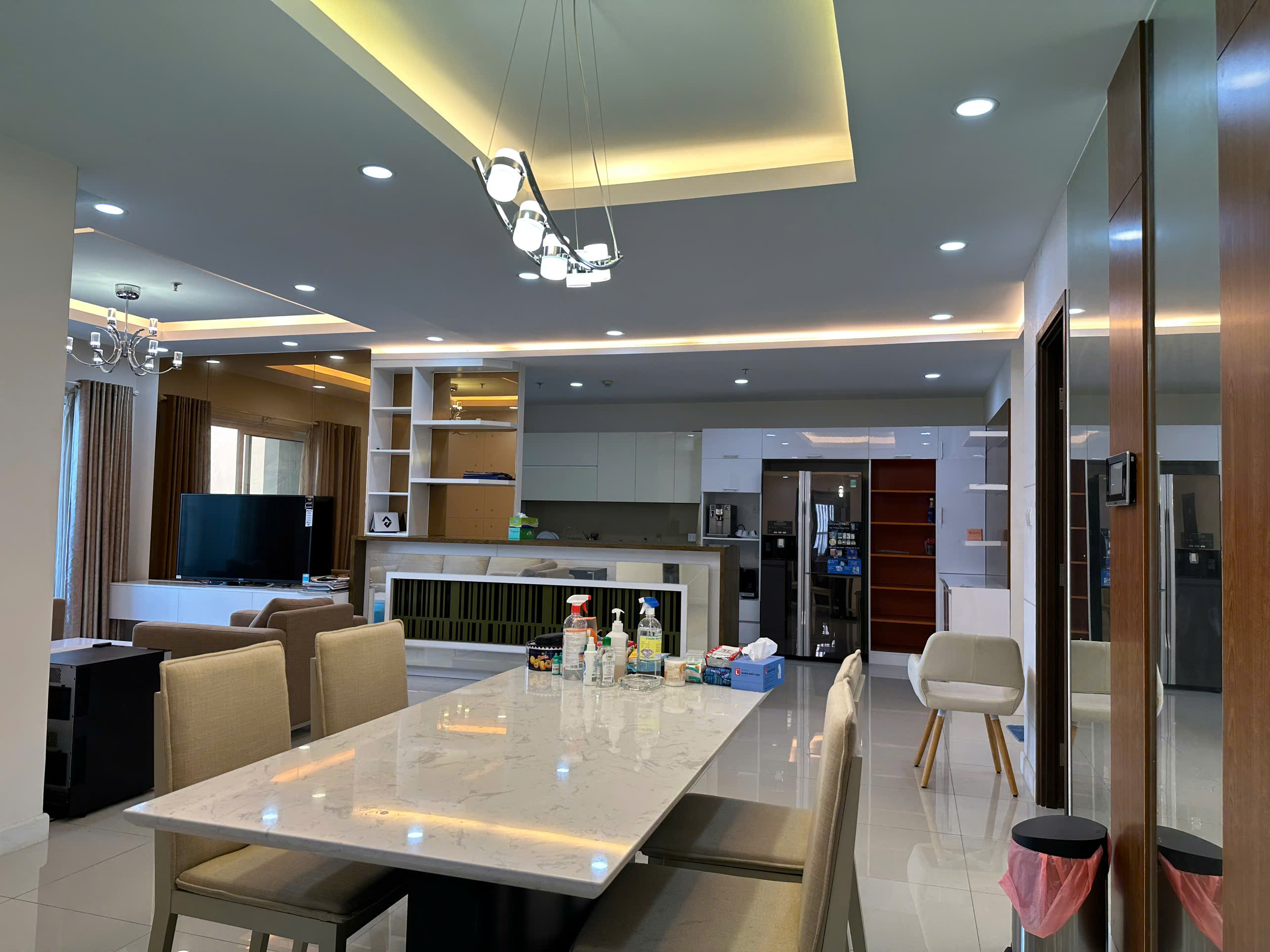 Cho thuê căn hộ Sunrise City, Quận 7 thiết kế 3 phòng ngủ đầy đủ nội thất – 147m2 7